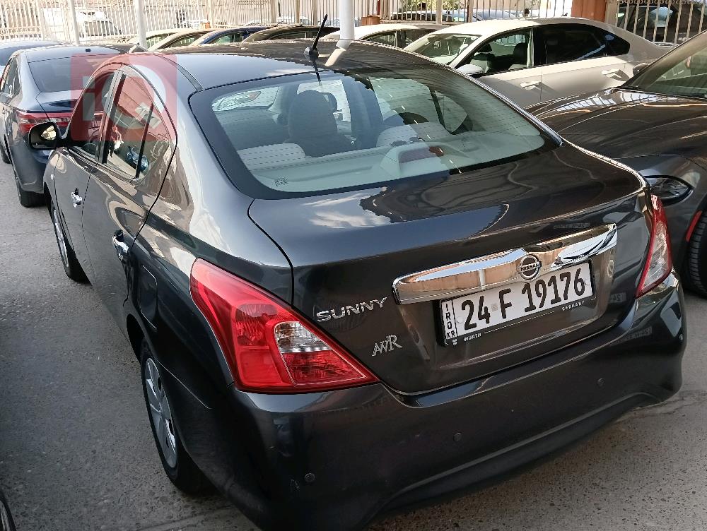 نیسان سەنی